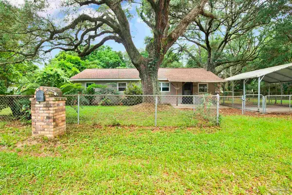 3141 King St, Pensacola, FL 32526