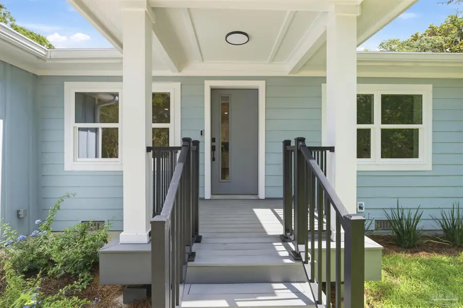 5456 Spruce St, Gulf Breeze, FL 32563 - #2