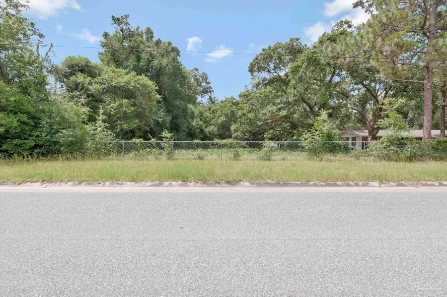 1903 John Caroll Dr, Pensacola, FL 32504 - #3