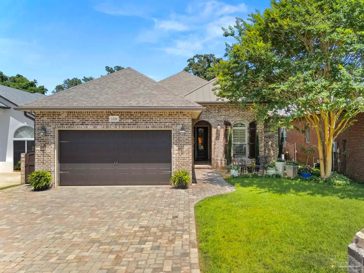 1329 Autumn Breeze Cir, Gulf Breeze, FL 32563 - #1