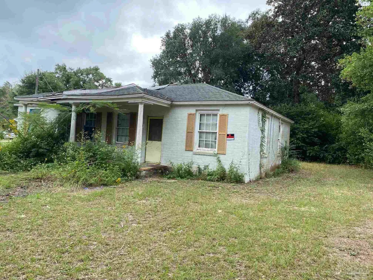 7095 & 7097 Milton Dr, Milton, FL 32583 - #1