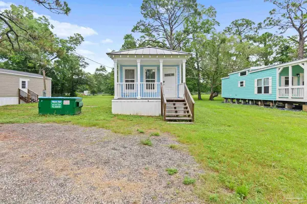 9433 Gulf Beach Hwy, Pensacola, FL 32507
