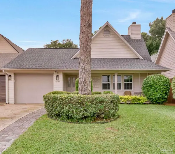 4233 Spanish Trail Pl, Pensacola, FL 32504