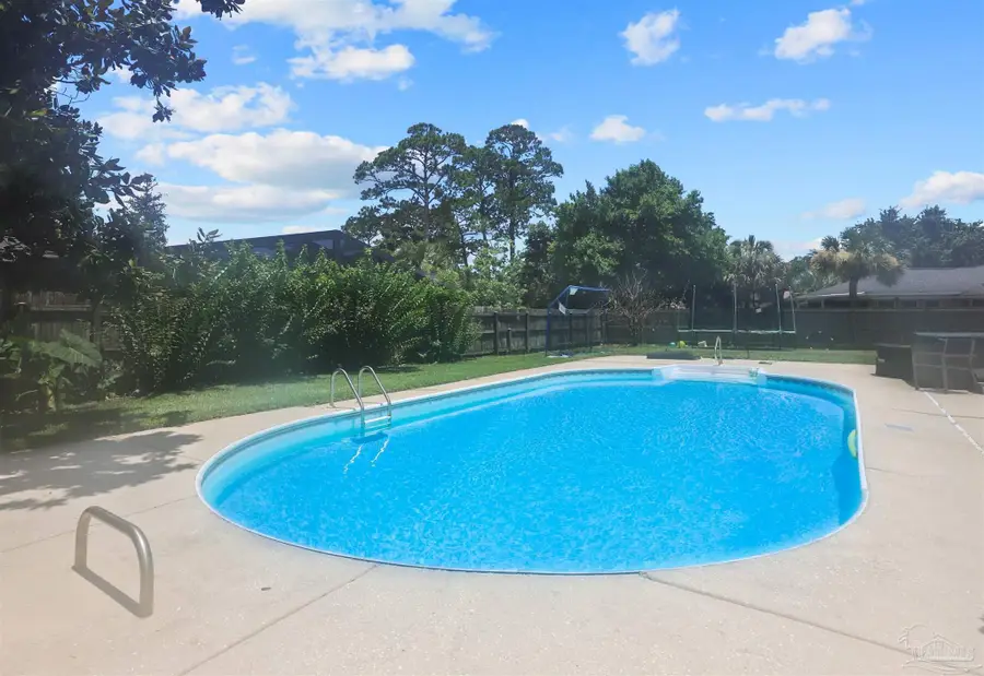 2810 Venetian Garden, Gulf Breeze, FL 32563 - #2