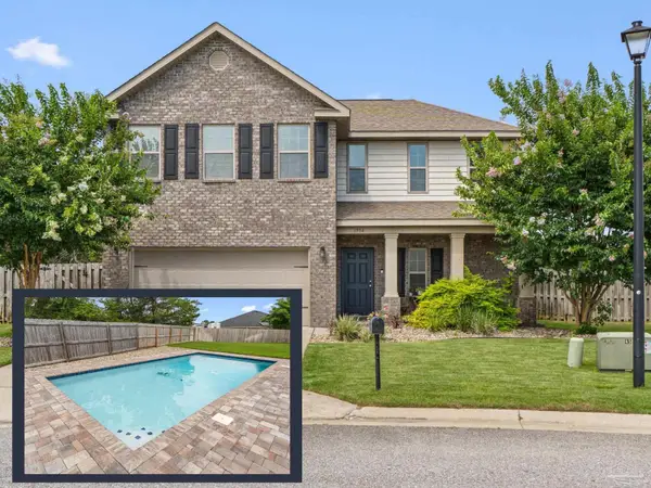 1904 Triton Dr, Gulf Breeze, FL 32563