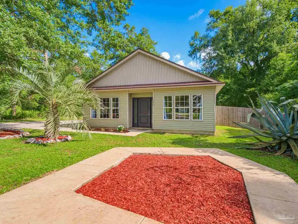 552 Cedar Tree Ln, Cantonment, FL 32533