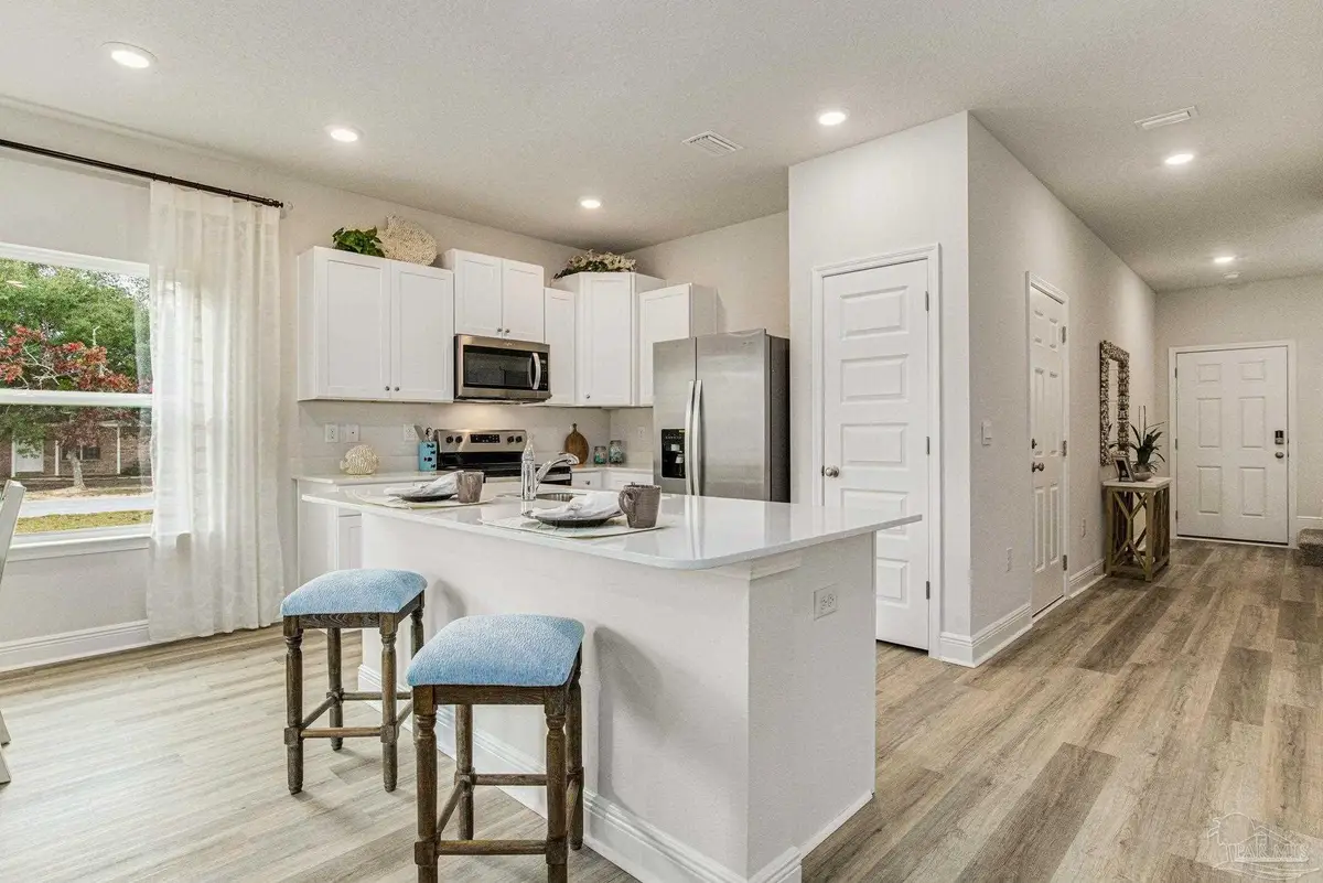4807 Spruce Point Dr, Gulf Breeze, FL 32563 - #1