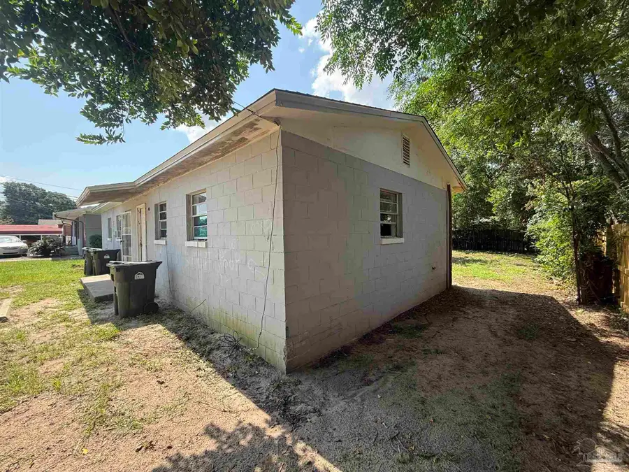 3409 W Scott St, Pensacola, FL 32505 - #2