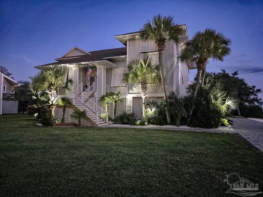 7813 Petersen Pt Rd, Milton, FL 32583 - #3