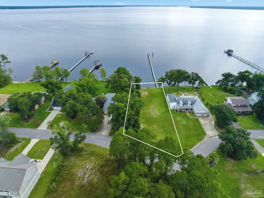 5655 Bay Forest Dr, Pensacola, FL 32526 - #3