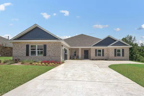 5494 Colinas Verde Dr, Milton, FL 32570