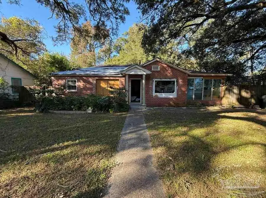 3914 W Gadsden St, Pensacola, FL 32505 - #1