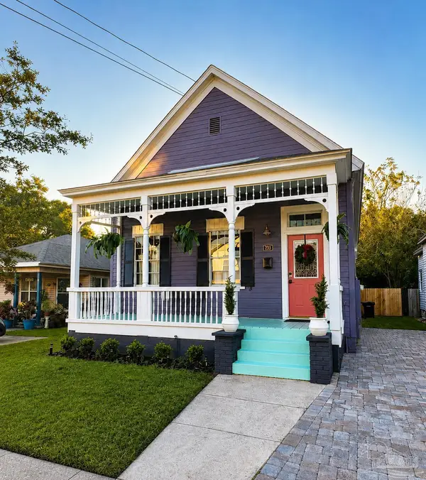 905 Dr Martin Luther King Jr Dr, Pensacola, FL 32501