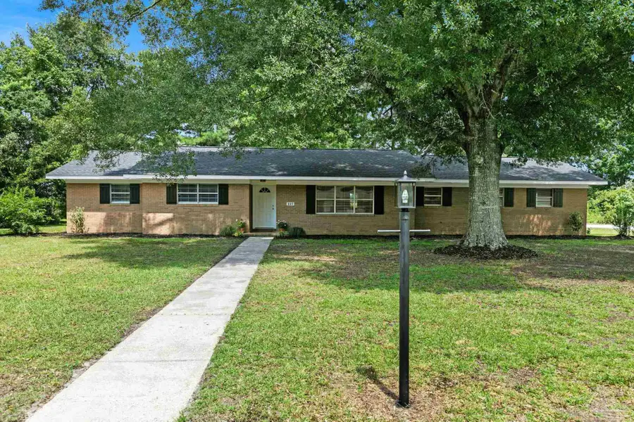 207 14th Ave, Atmore, AL 36502 - #2