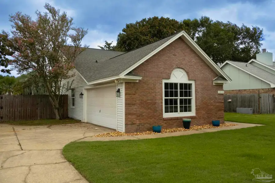 1515 Mariners Cir, Gulf Breeze, FL 32563 - #2