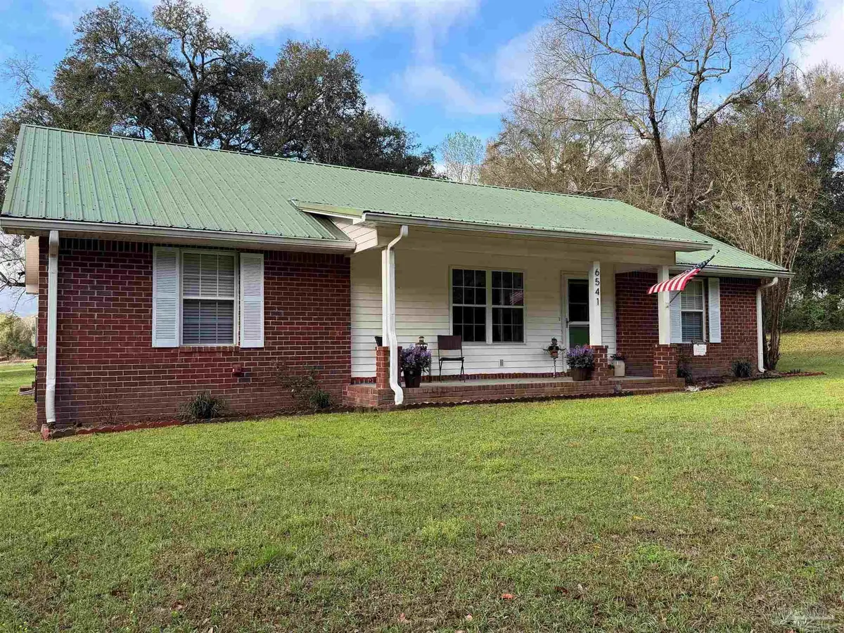 6541 Stubbs Rd, Milton, FL 32570 - #1