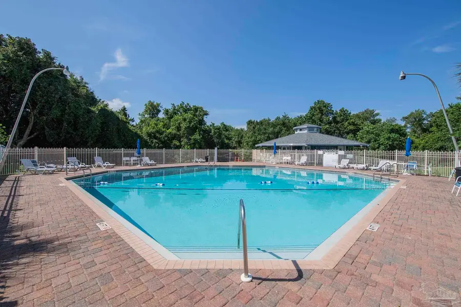 201 Pensacola Beach Rd #B18, Gulf Breeze, FL 32561 - #3