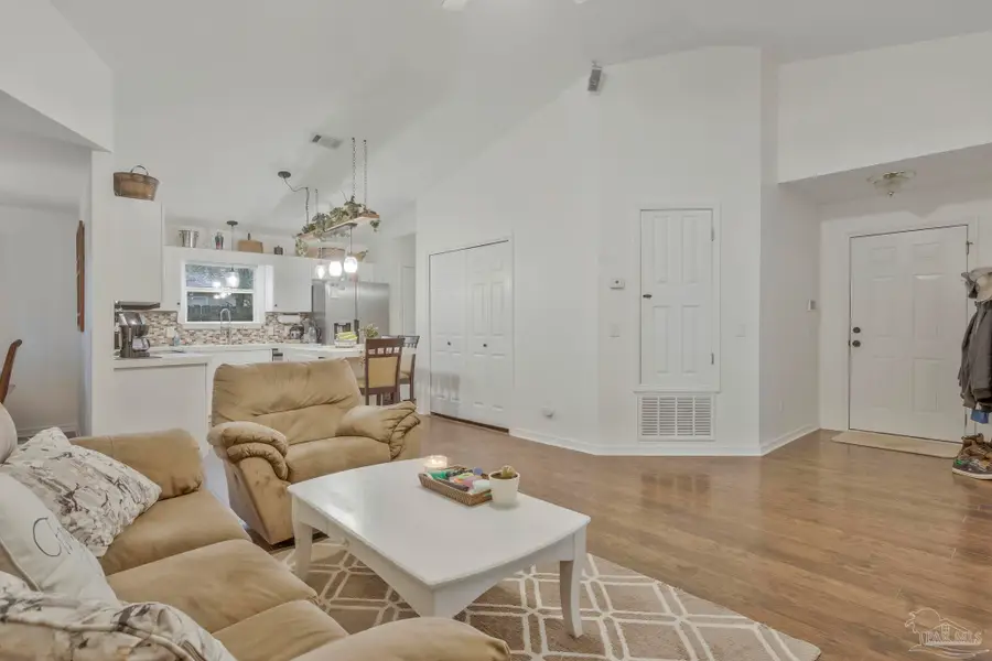 1195 Simpson St, Pensacola, FL 32526 - #3
