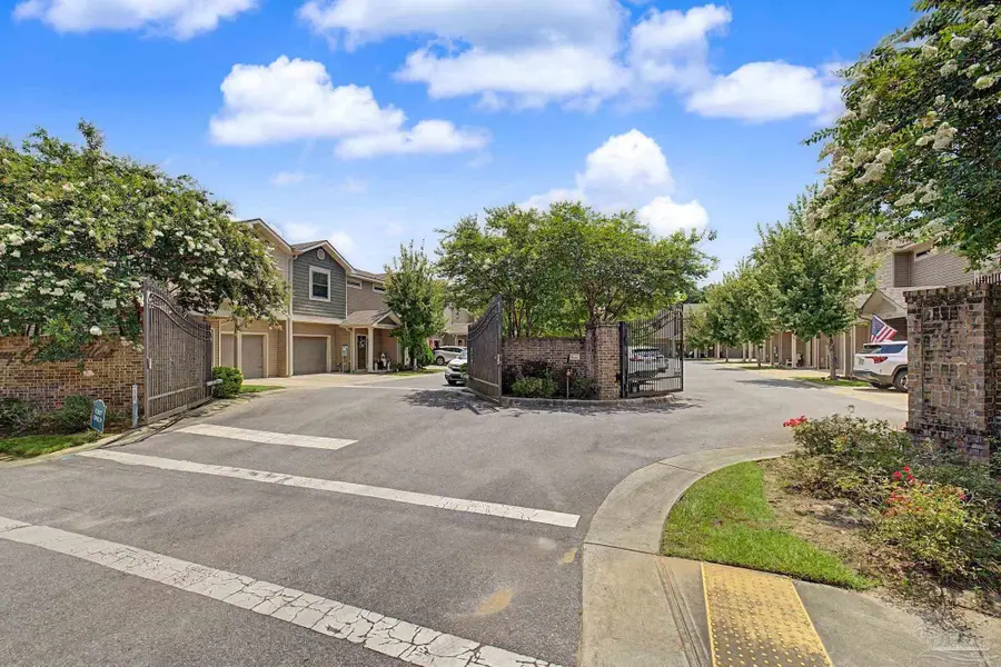3502 Mossy Oak Villas Cir, Pensacola, FL 32514 - #3