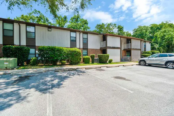 8370 Carl Dean St, Pensacola, FL 32514