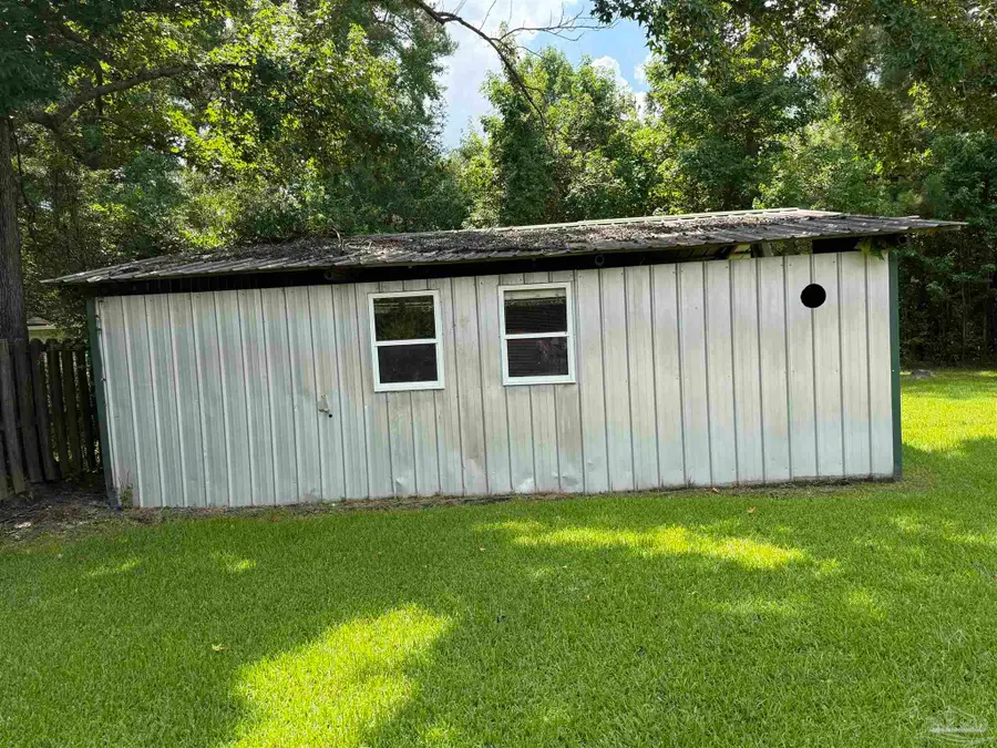 1714 Pine St, Flomaton, AL 36441 - #2