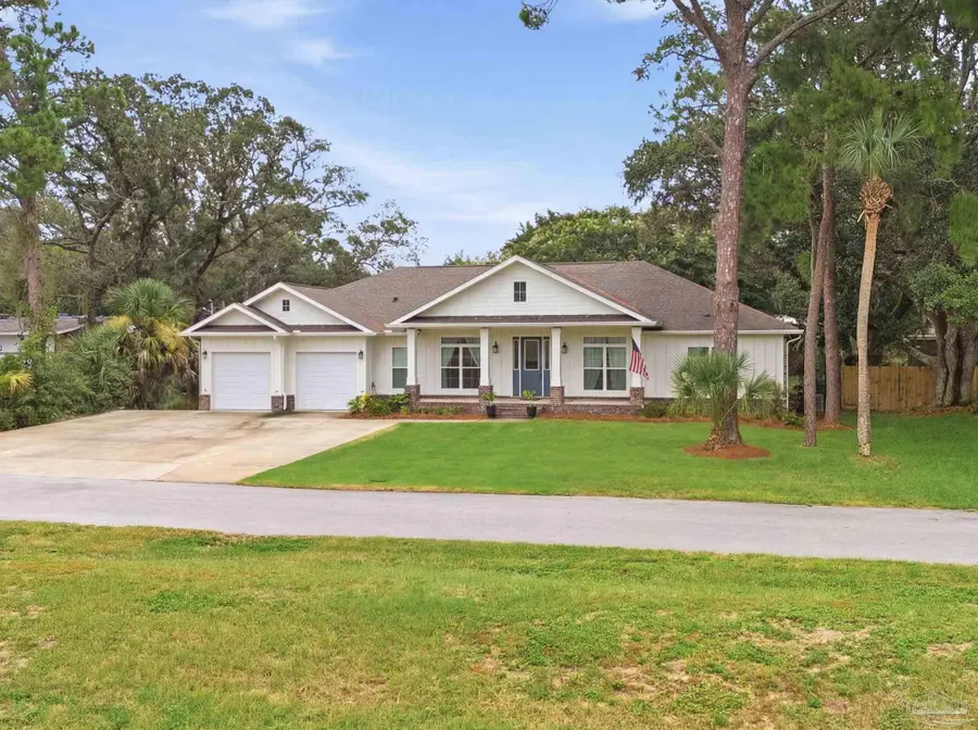 4 Gilmore Dr, Gulf Breeze, FL 32561 - #2