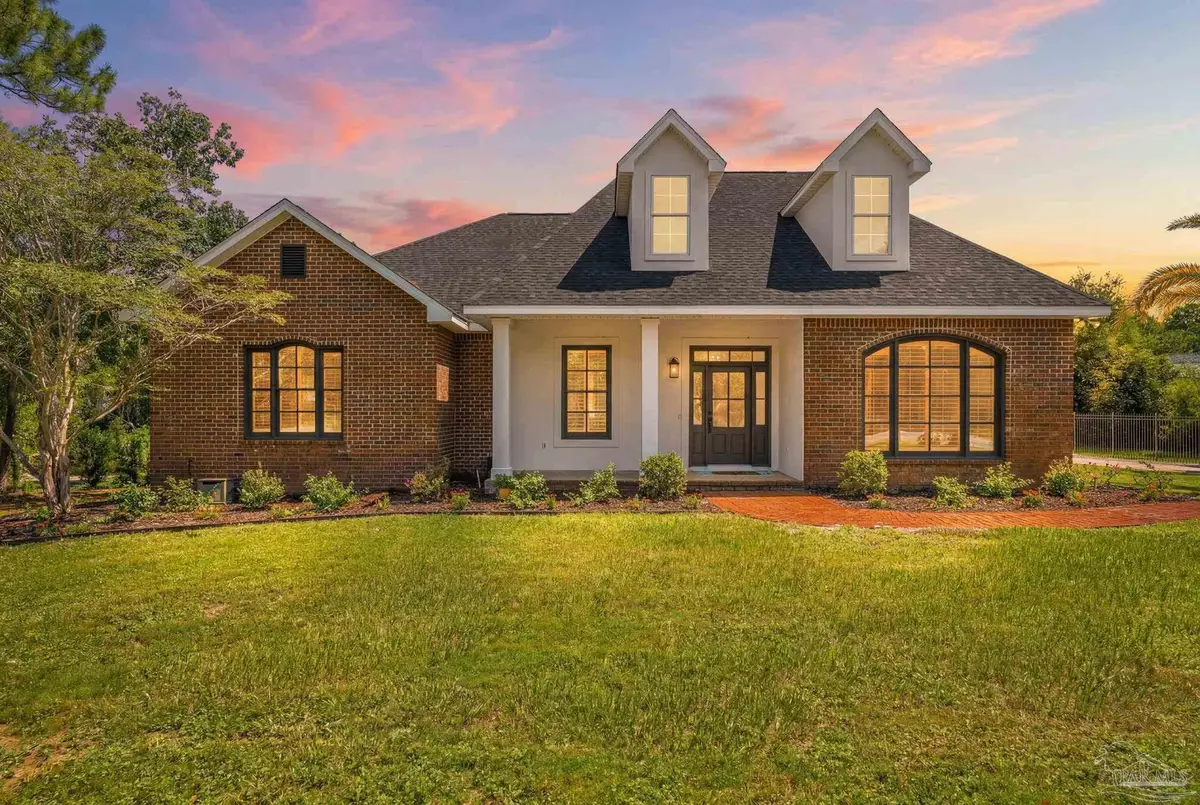 4594 Soundside Dr, Gulf Breeze, FL 32563 - #1