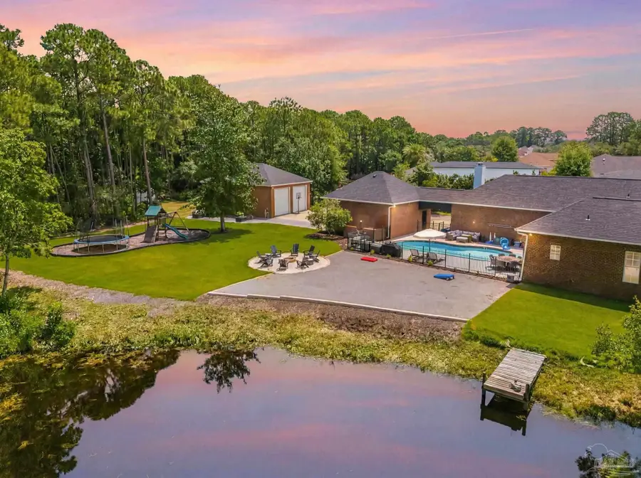 4594 Soundside Dr, Gulf Breeze, FL 32563 - #2