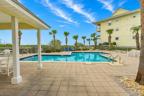 8436 Gulf Blvd, Navarre Beach, FL 32566