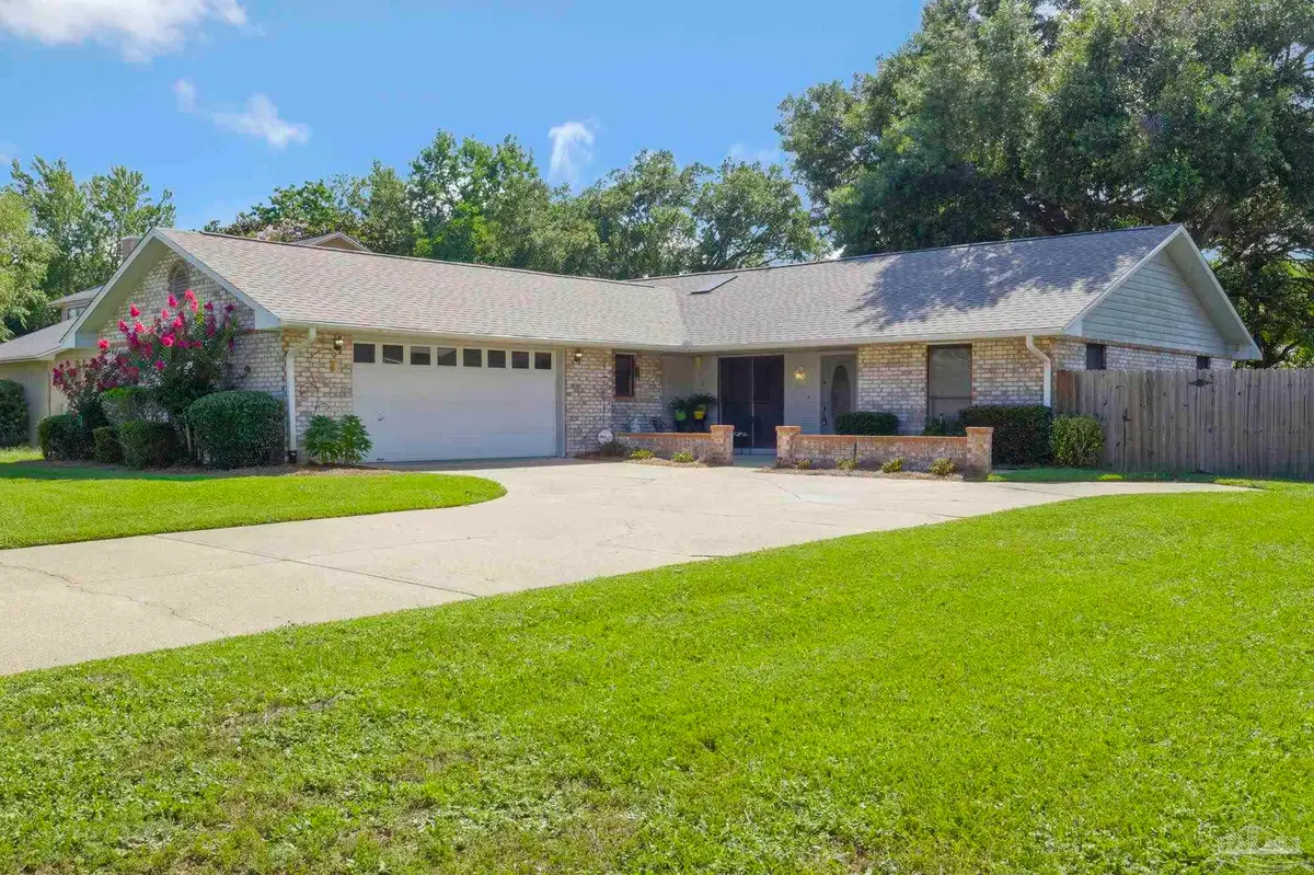 5555 Trafalgar Dr, Pensacola, FL 32504 - #1