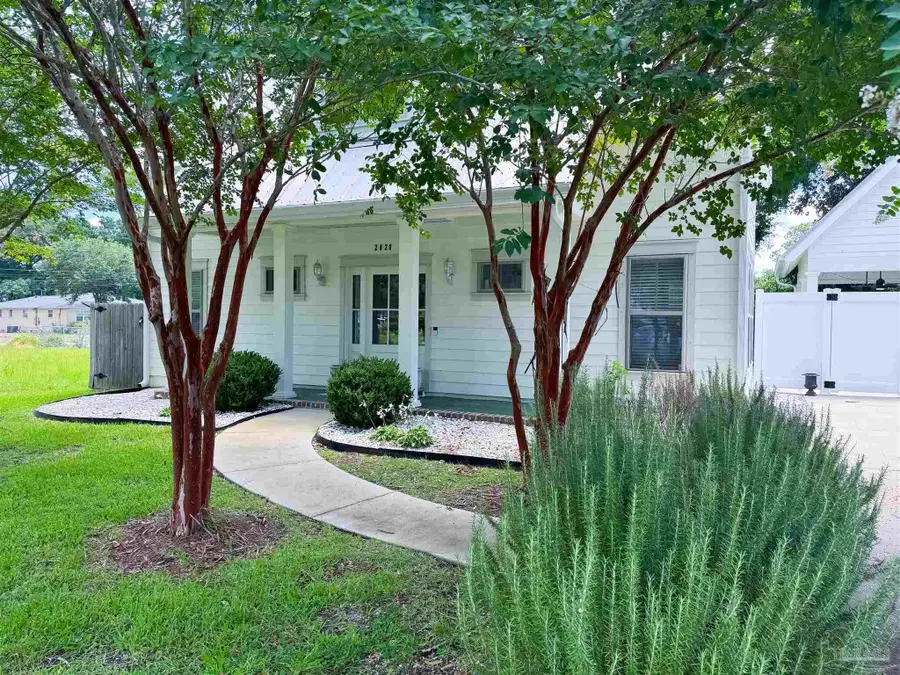 2820 N 14th Ave, Pensacola, FL 32503 - #2