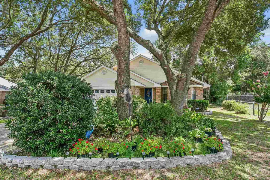 1945 Dunlap St, Pensacola, FL 32507 - #2