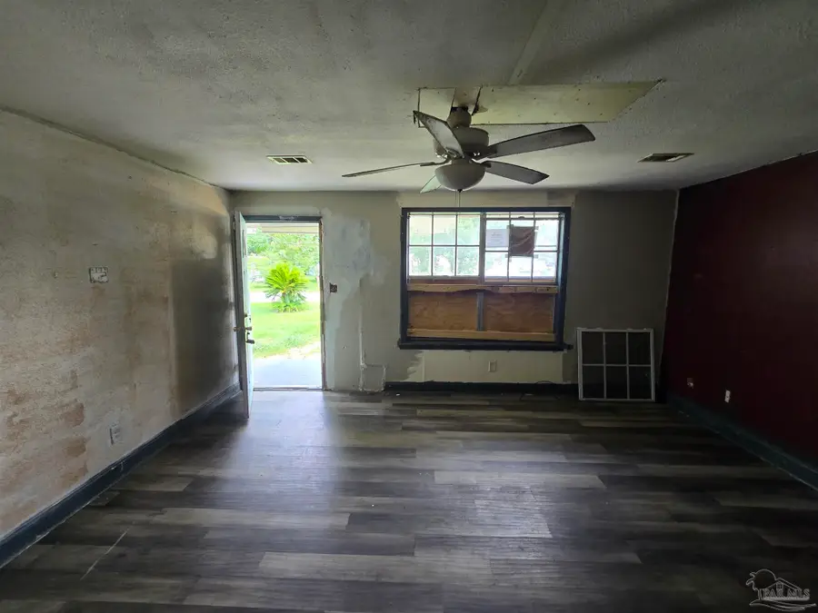 6606 Flagler Dr, Pensacola, FL 32503 - #3