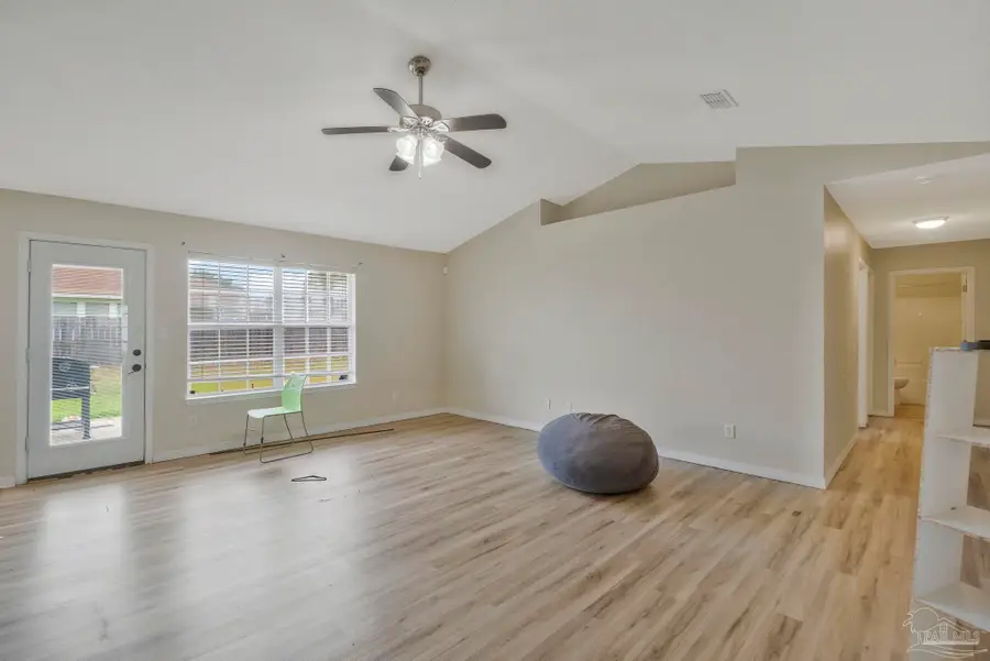 5267 Hawks Nest Dr, Milton, FL 32570 - #2