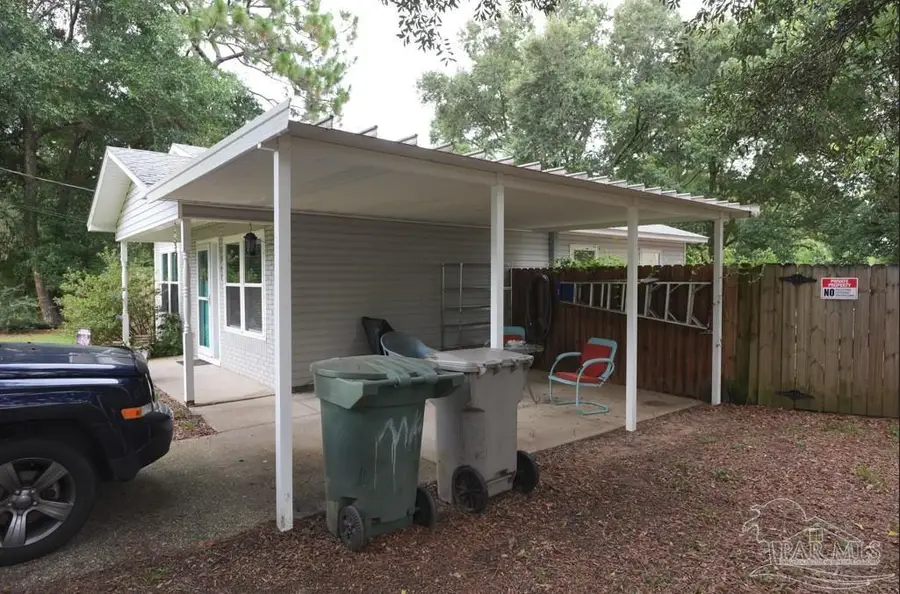 1341 Fairchild St, Pensacola, FL 32504 - #2