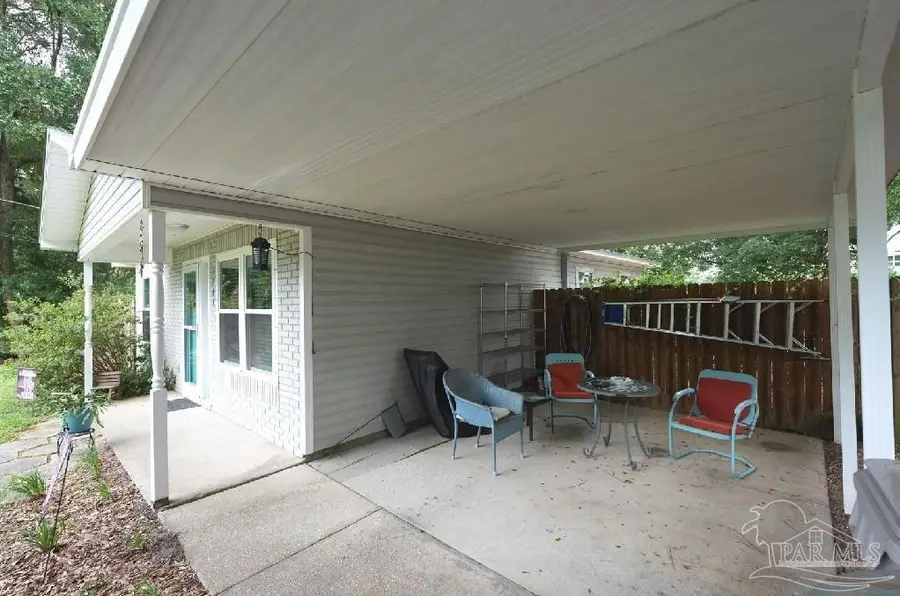 1341 Fairchild St, Pensacola, FL 32504 - #3