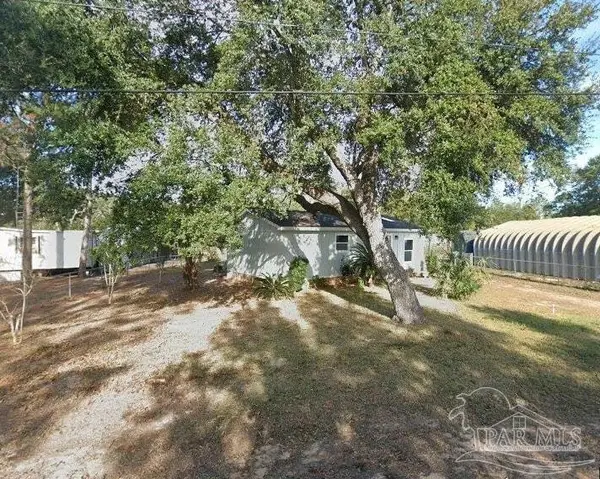 6029 Capitol Dr, Gulf Breeze, FL 32563