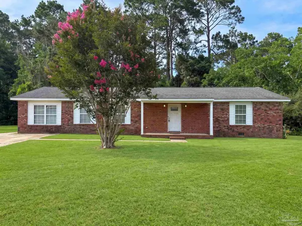 7810 Hidalgo Ln, Pensacola, FL 32526