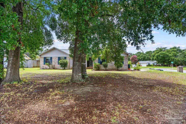 7967 Briaroak Dr, Pensacola, FL 32514