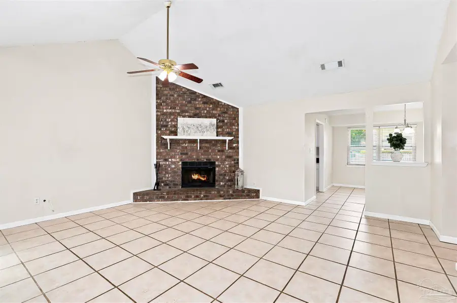 1464 Sanibel Ln, Gulf Breeze, FL 32563 - #3