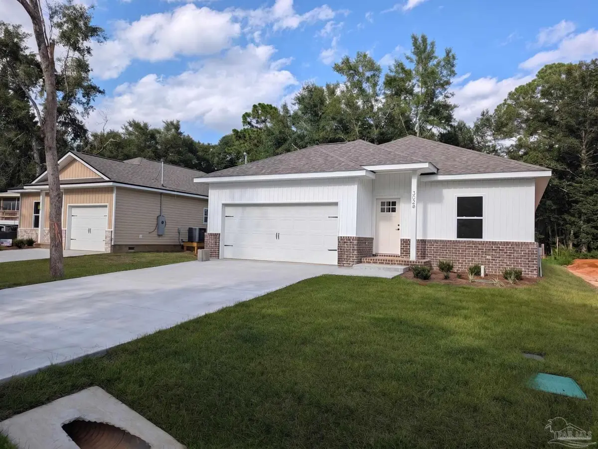 3028 N 11th Ave, Milton, FL 32583 - #1