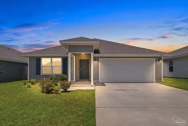 4381 Tiger Oak Ct, Pace, FL 32571