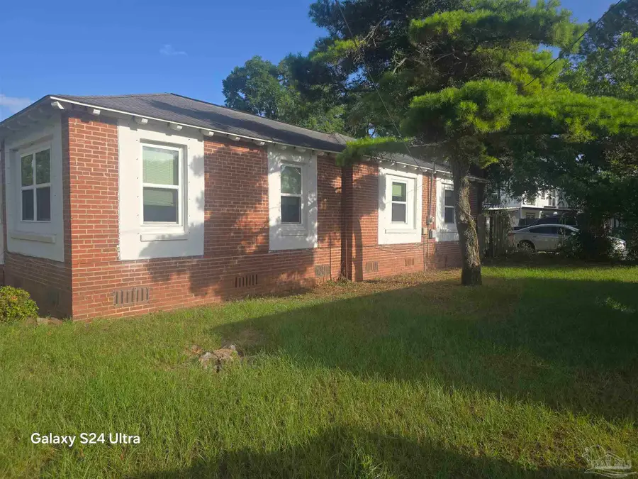 600 W Hernandez St, Pensacola, FL 32501 - #2
