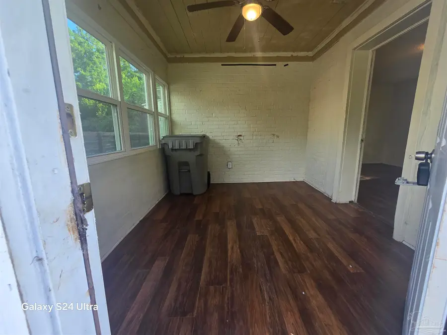 600 W Hernandez St, Pensacola, FL 32501 - #3