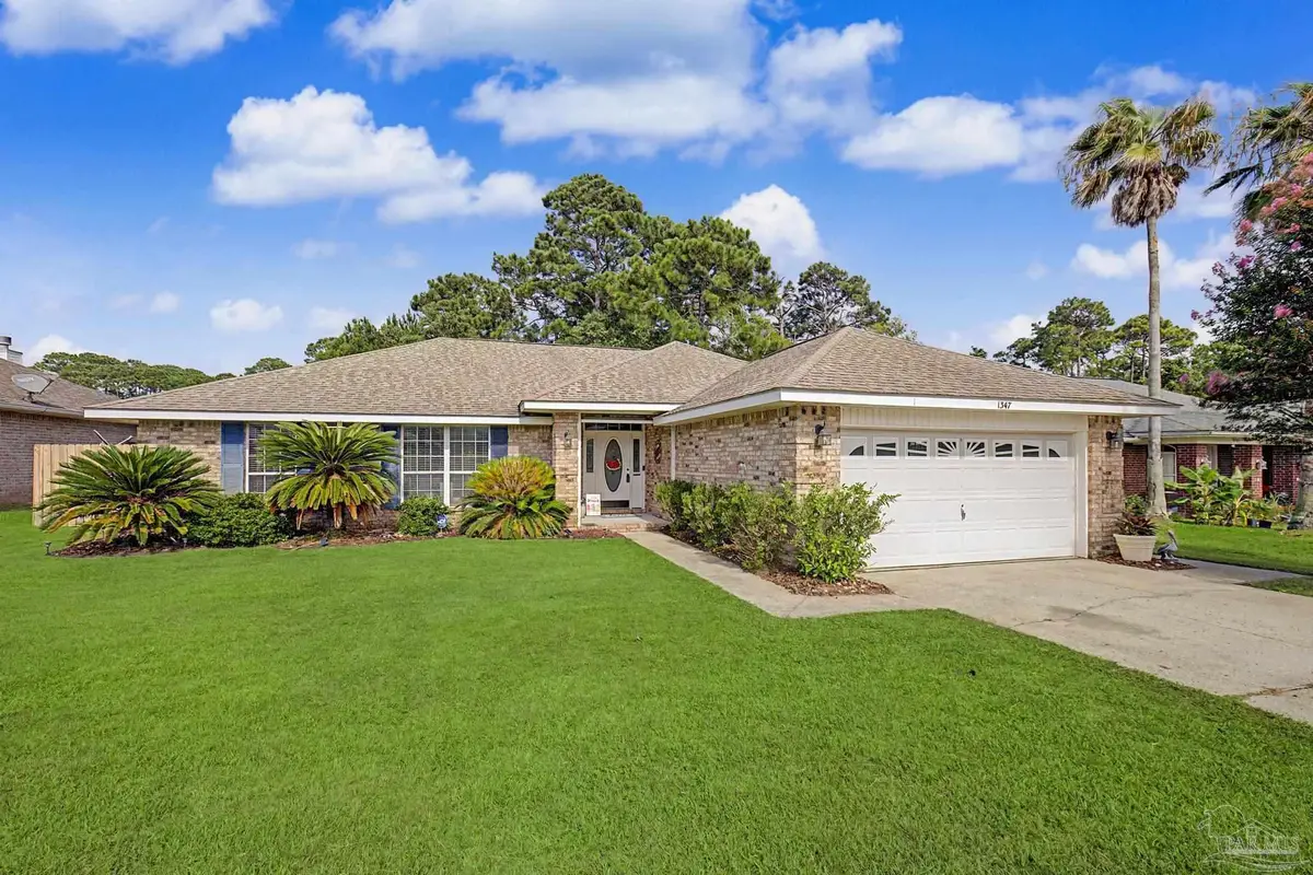 1347 Connemara Cir, Gulf Breeze, FL 32563 - #1