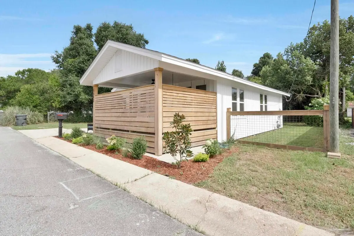 6682 Ravine St, Milton, FL 32570 - #1