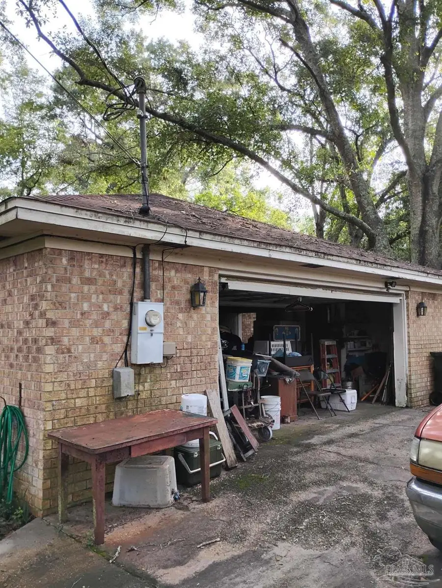136 Navarro Rd, Cantonment, FL 32533 - #2
