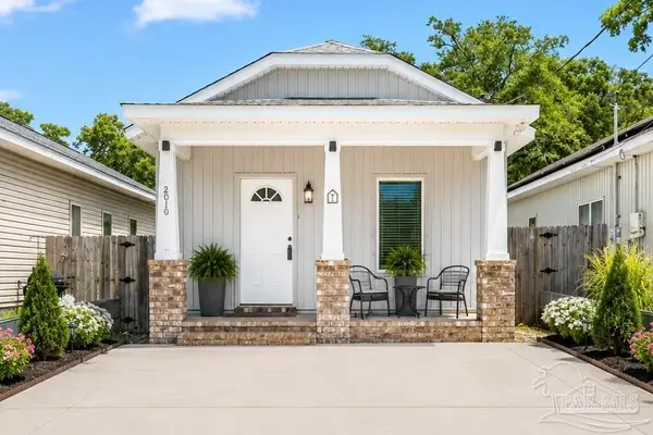 2010 W Gregory St, Pensacola, FL 32502