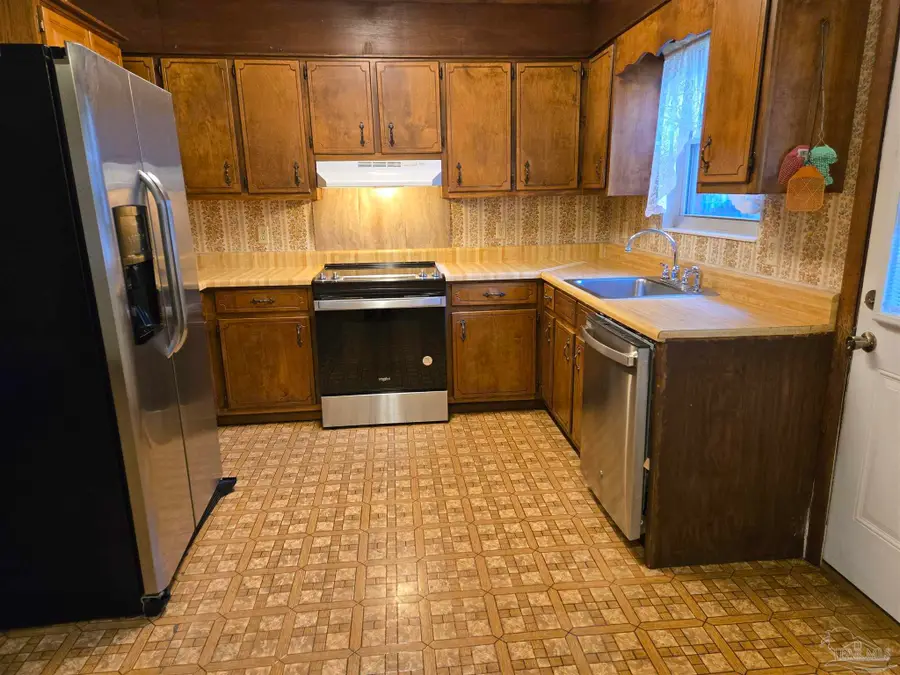 2513 Wyatt St, Pensacola, FL 32514 - #3