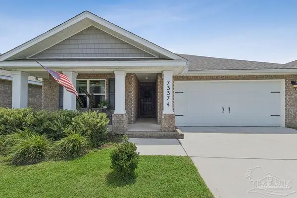 7337 Lakeside Oak Ct, Pensacola, FL 32526